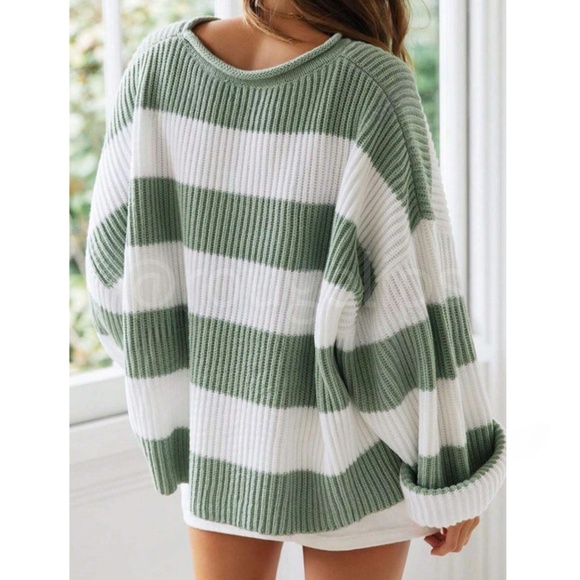 Colorblock Striped Green White Oversized Pullover Sweater - Picture 5 of 7
